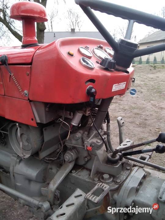 Massey Ferguson 158 Ciągniki Czółna