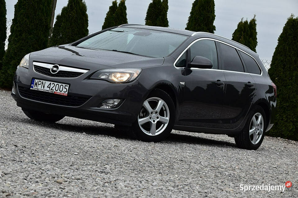Opel Astra 14T 140 Alu Navi Kamera Gwarancja J nieuszkodzony Nowe Kucice
