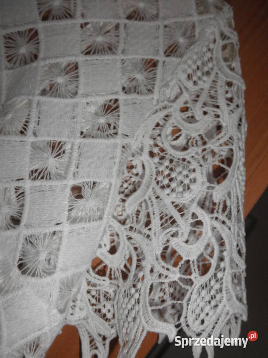 Bluzka koronkowa frmy Monnari Gdańsk