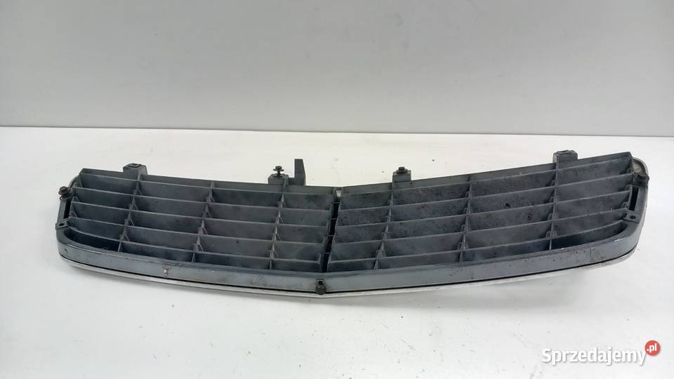 MERCEDES W203 ATRAPA GRILL CHROM Atrapy Zbierkowo