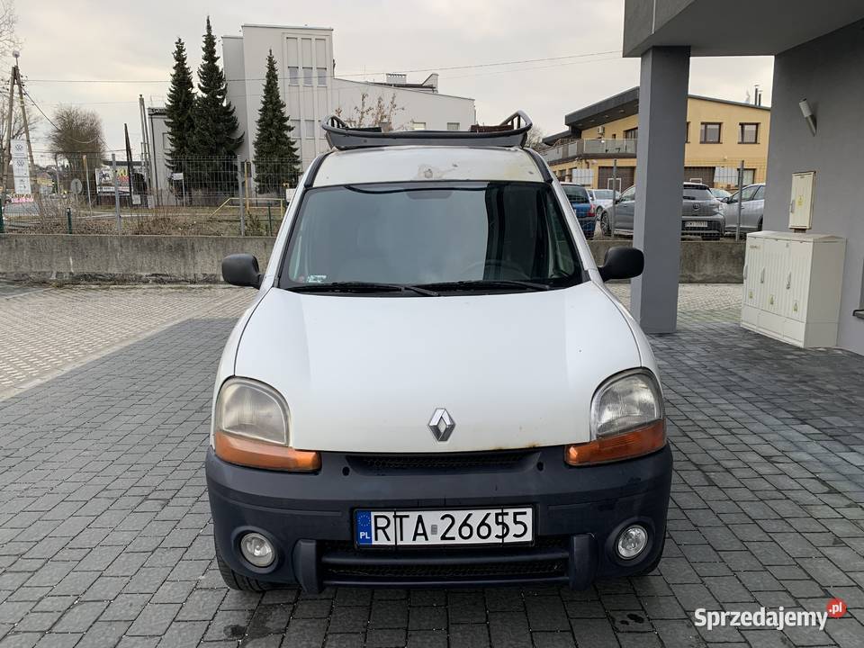ZDERZAK KANGOO 4X4 PRZEDLIFT 2002 KOMPLETNY Z sprzedam
