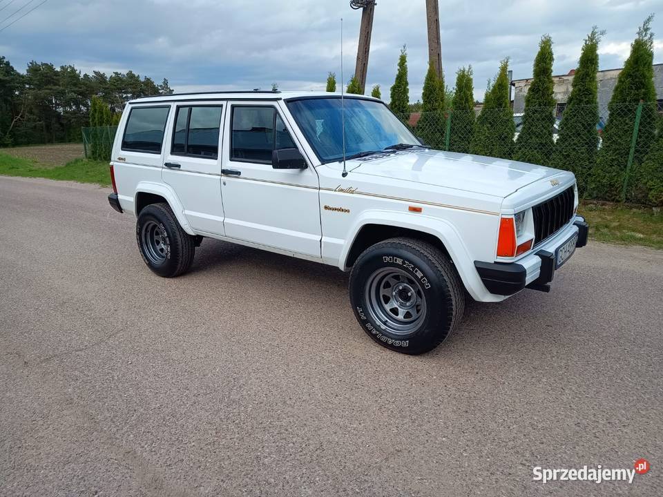 Jeep cherokee 40 z gazem zarejstrowany Rok produkcji 1990 Moszczenica