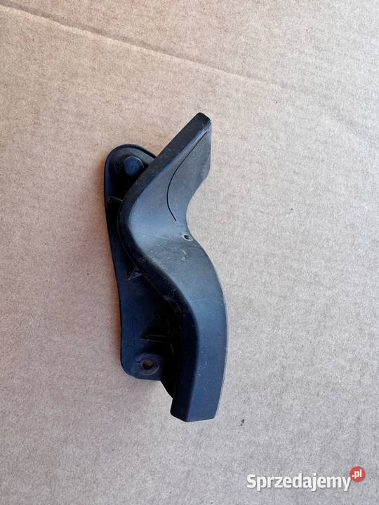 Uszczelka klapy tylnej lewa Toyota Yaris III