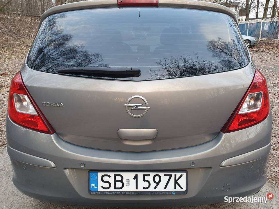 OPEL CORSA 14 ECOTEC 2013 Krajowy 141 Ładny i Hatchback Katowice sprzedam