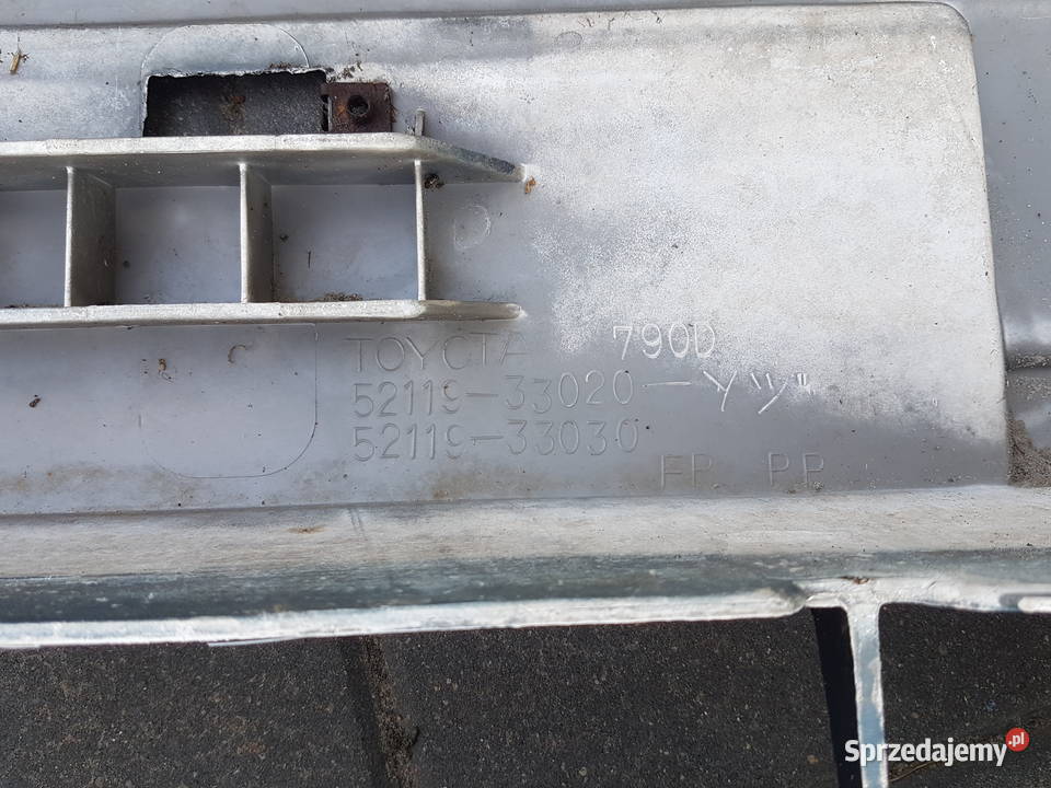 TOYOTA CAMRY 1991 ZDERZAK PRZOD 5211933020