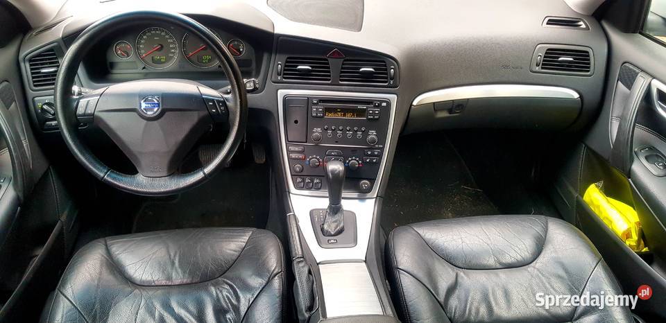 Volvo V70 Xenon Grzane Fotele Webasto Hak Skóra Motoryzacja sprzedam