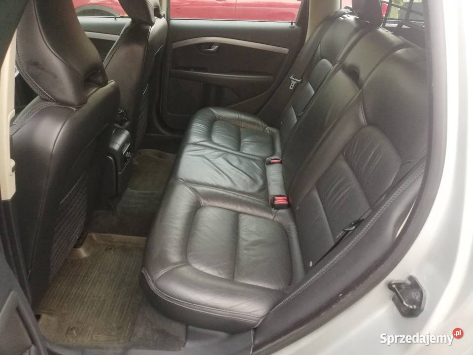 Volvo XC70 D5 AWD 185 42626 na części Zduńska Wola