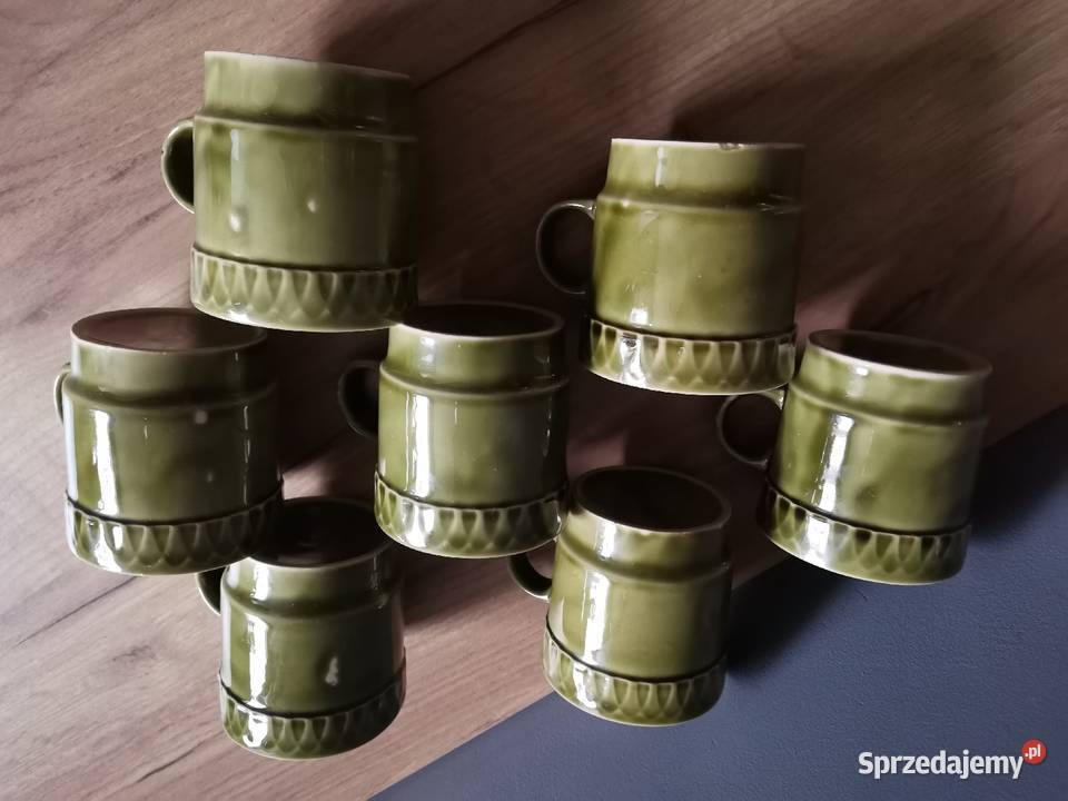Stare nieużywane kubki 7 zielony porcelit