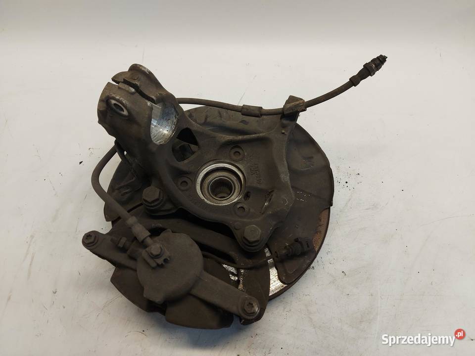 VW Arteon 3G8 2018r ZWROTNICA PIASTA PRAWY PRZÓD Piasty i łożyska kół