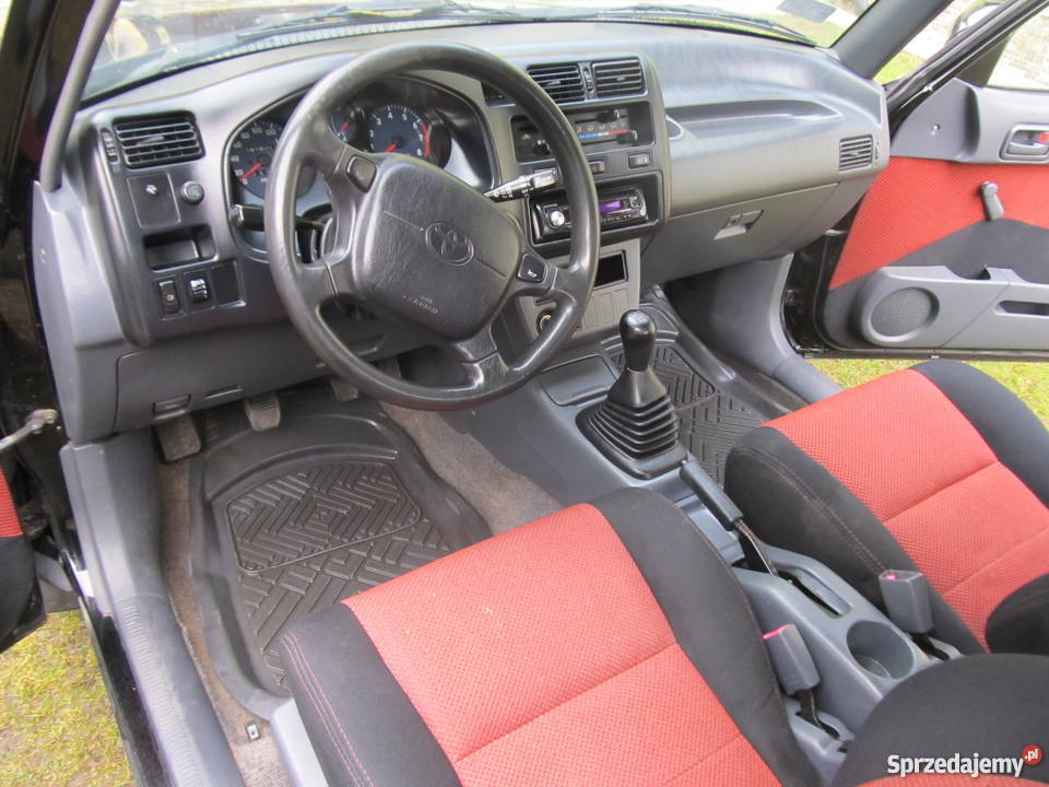 rav 4 zgrabna terenowka Rok produkcji 1996 Dziwnów sprzedam