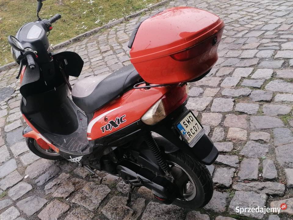 Sprzedam skuter marki zipp toxic 502T Rok produkcji 2011 Radlin