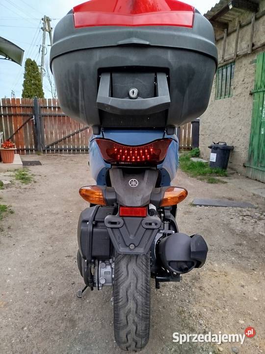 Skuter Yamaha xenter 125 i 4 T 15KM Gromadka