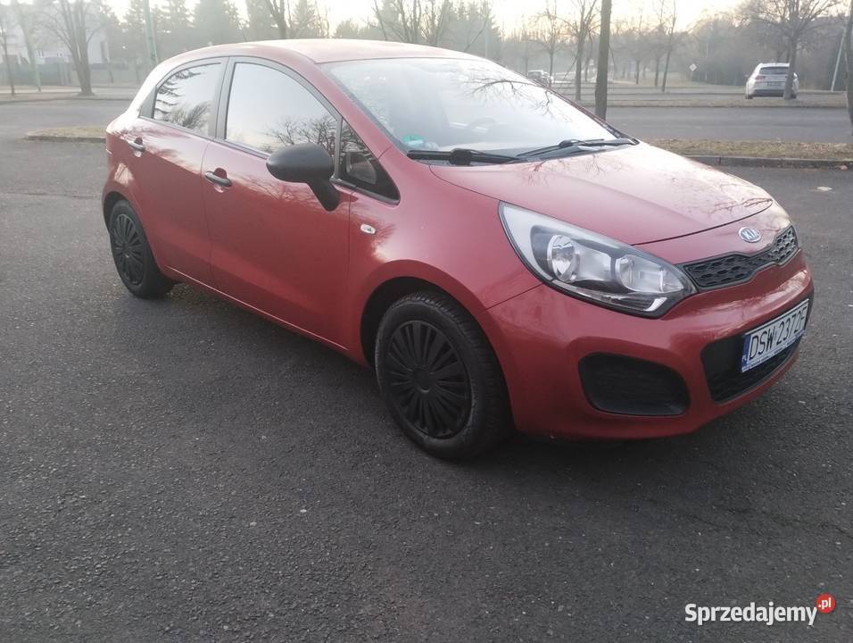 Kia Rio 2011 12 benzyna 85 Rok produkcji 2011 Rio Świdnica sprzedam
