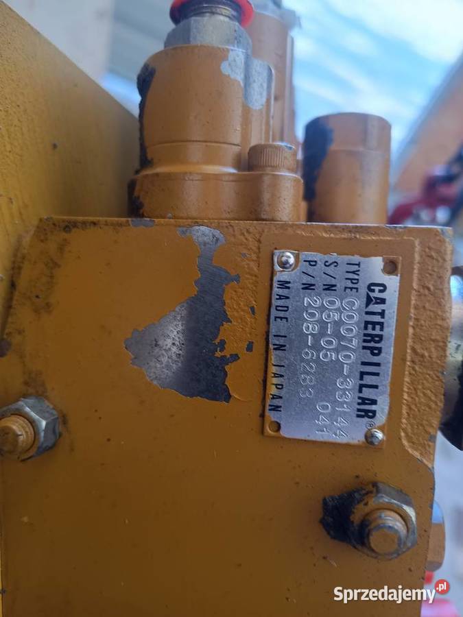 CAT 304 zawór rozdzielacz hydrauliczny świętokrzyskie Staszów sprzedam
