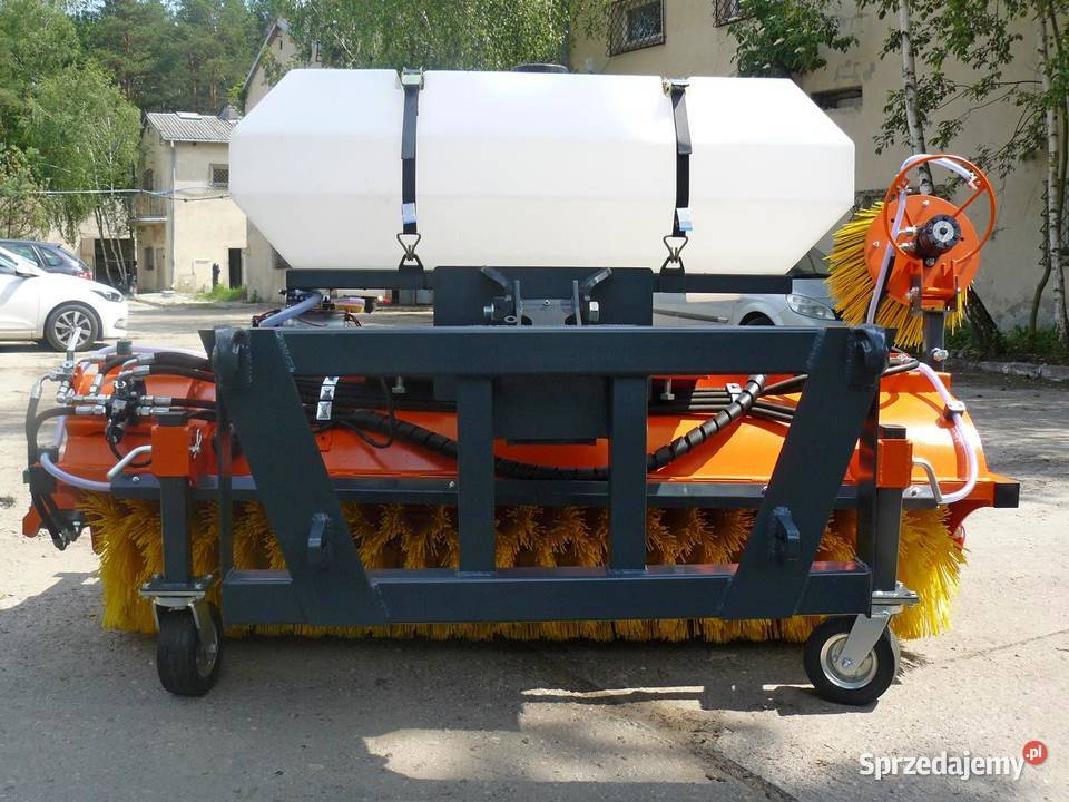 Zamiatarka komunalna ZML 200 system zraszania