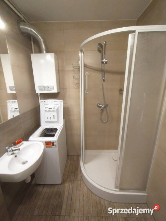 wynajmę mieszkanie centrum 2 pokoje z kuchnią