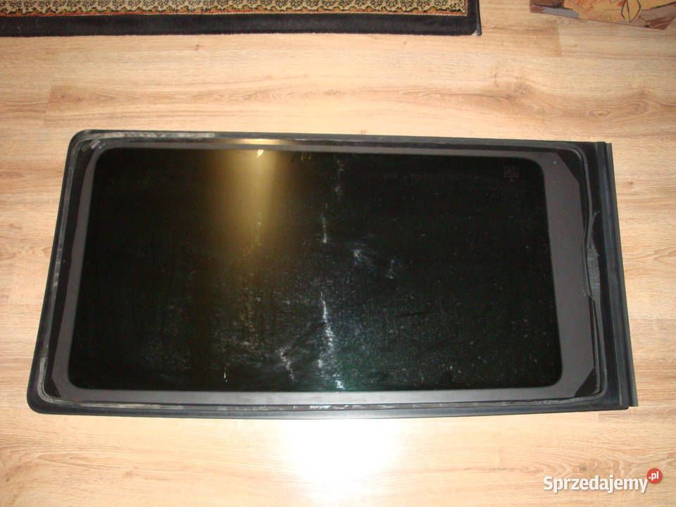 szyba boczna lewa ciemna 2 rząd vito v klasaw