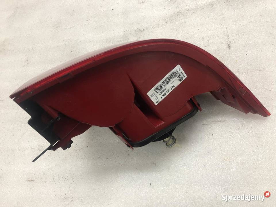 LAMPA PRAWY TYŁ 3AE945096F VOLKSWAGEN PASSAT B7 osobowe