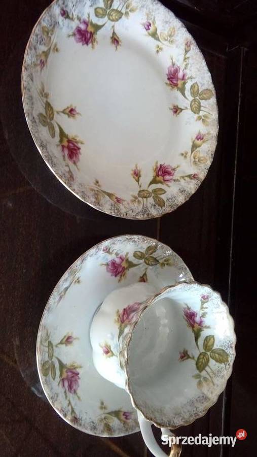 Porcelana z motywem różyczek sygnowane Ćmielów mazowieckie Warszawa