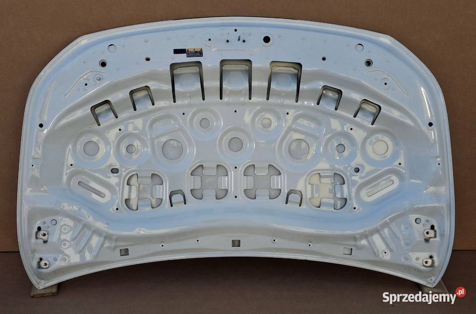 MERCEDES BKLASA W247 MASKA POKRYWA SILNIKA osobowe Maski lubuskie