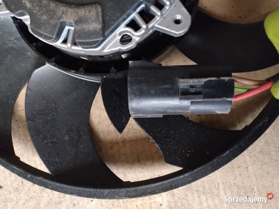 Volvo xc40 recharge E400 V6 wentylator chłodnic