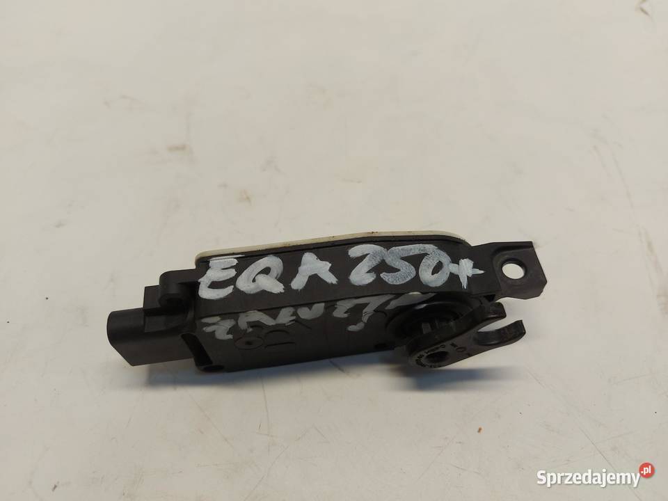 Mercedes EQA 250 W243 SILNICZEK ŹALUZJI