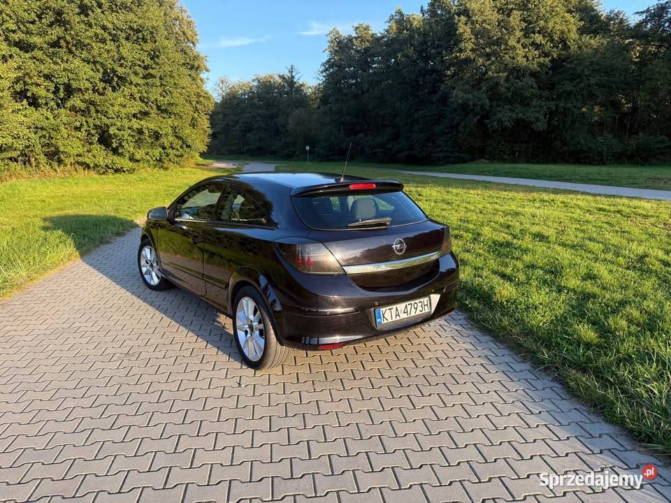 Opel Astra H GTC 19CDTI Rok produkcji 2008 małopolskie Tarnów