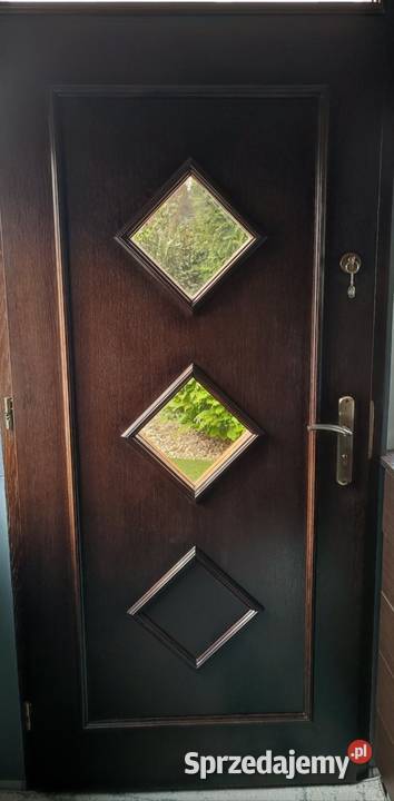 Drzwi zewnętrzne drewniane