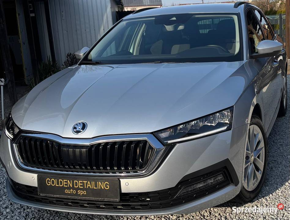 Skoda Octavia IV 15 DsgCeramikaDwa komplety opon nieuszkodzony Węgrów