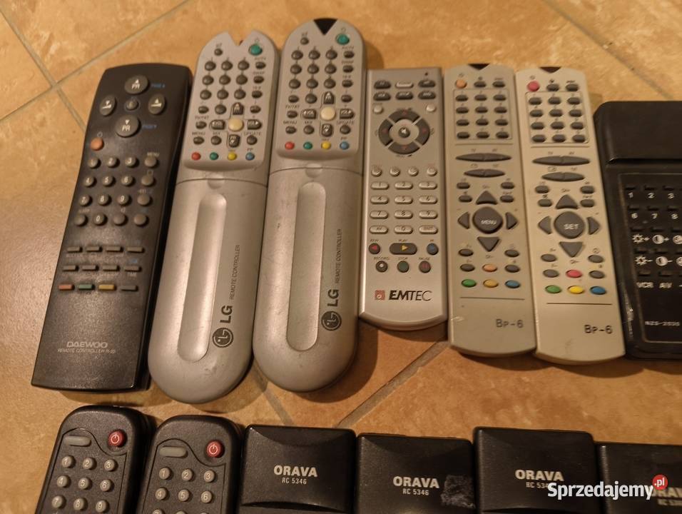 Stare piloty telewizyjne lata 90 LG Curtis i Kościan