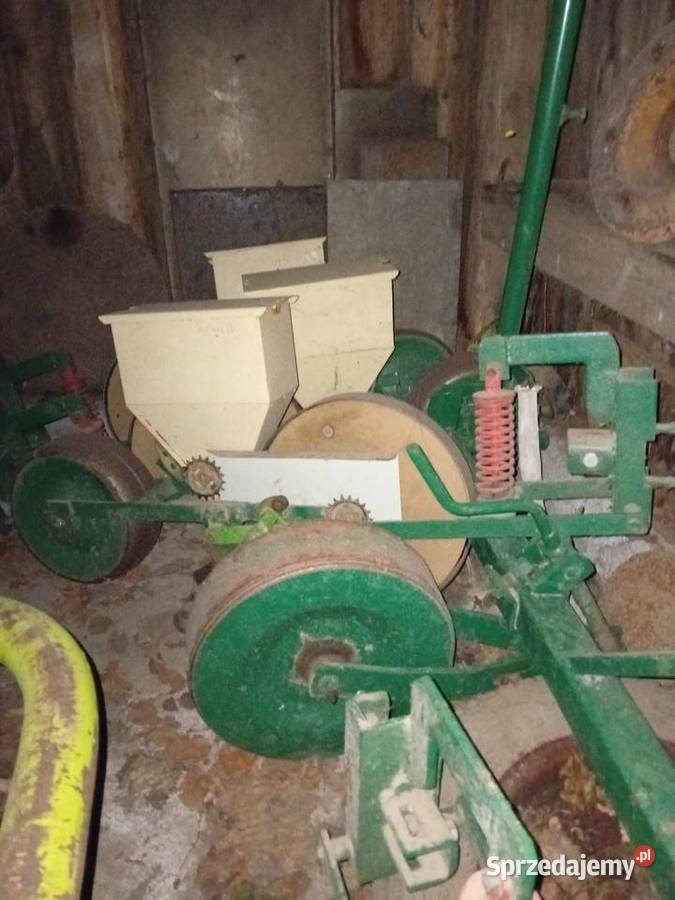 Siewnik taczkowy do warzyw i kukurydzy nieuszkodzony Rąb sprzedam