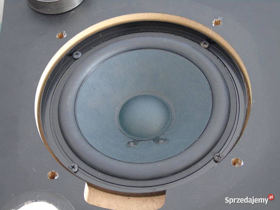 Subwoofer aktywny Yamaha YSTFSW150 czarny Jasło