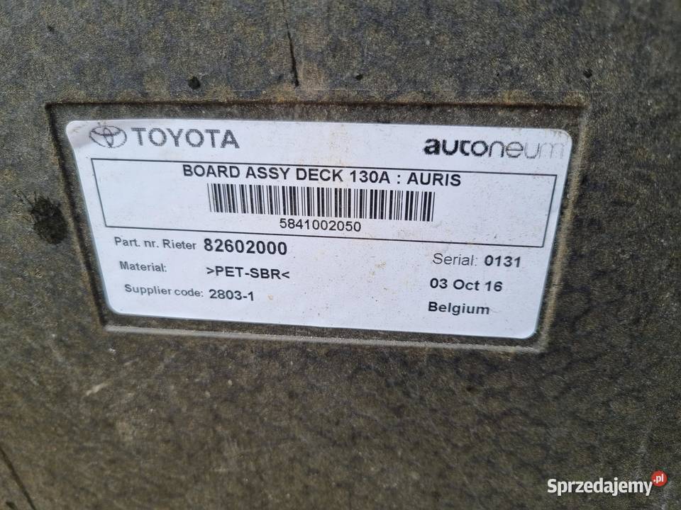 DYWAN WYKŁADZINA BAGAŻNIKA TOYOTA AURIS II E18