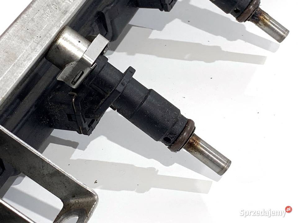 LISTWA WTRYSKOWA BMW E92 7542541 30 272 sprzedam