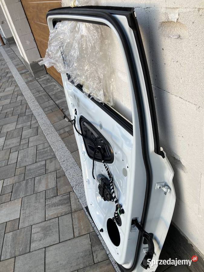 Drzwi Tiguan lewy tył ideał 2023 Ostrołęka