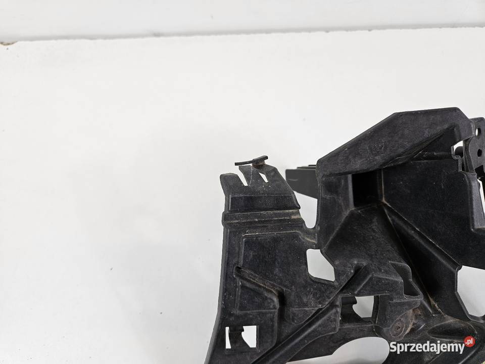 VOLVO XC60 II ŚLIZG PRAWY ZDERZAKA PRZÓD