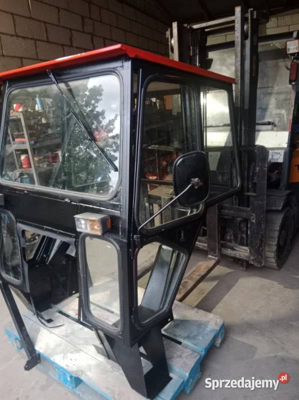 Kabina do ciągnika C330