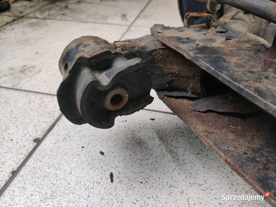 Sanki belka zawieszenia tył Toyota Sienna 3 2011 Belki zawieszenia podlaskie Wasilków sprzedam