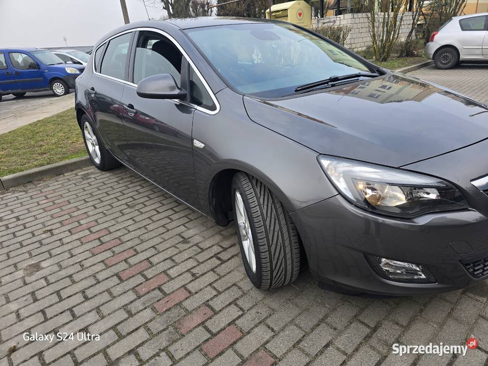 Astra J 16 Turbo 180 możliwa zamiana 278000km Nakło nad Notecią