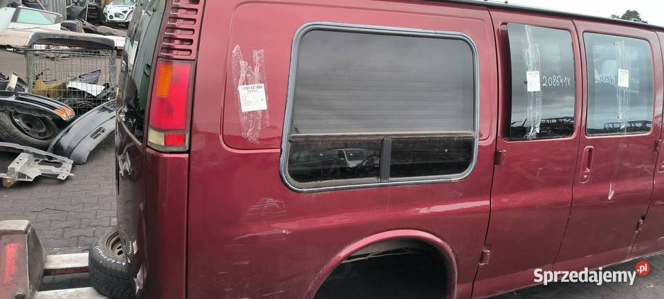ĆWIARTKA BŁOTNIK PRAWY TYŁ GMC SAVANA osobowe Lipno
