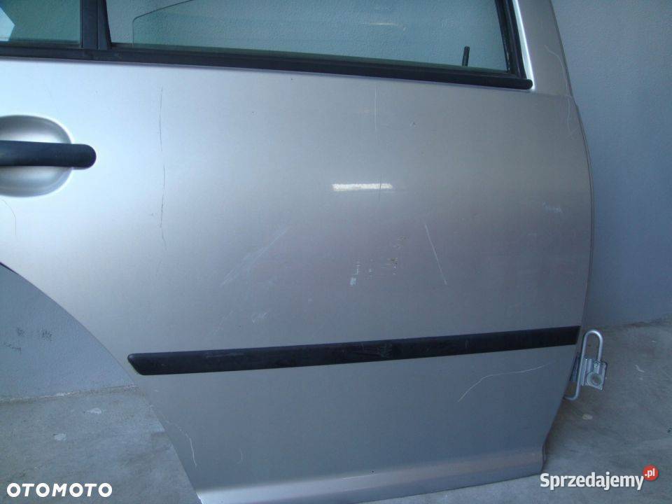 DRZWI PRAWY TYŁ TYLNE VW BORA SEDAN Drzwi Włoszczowa