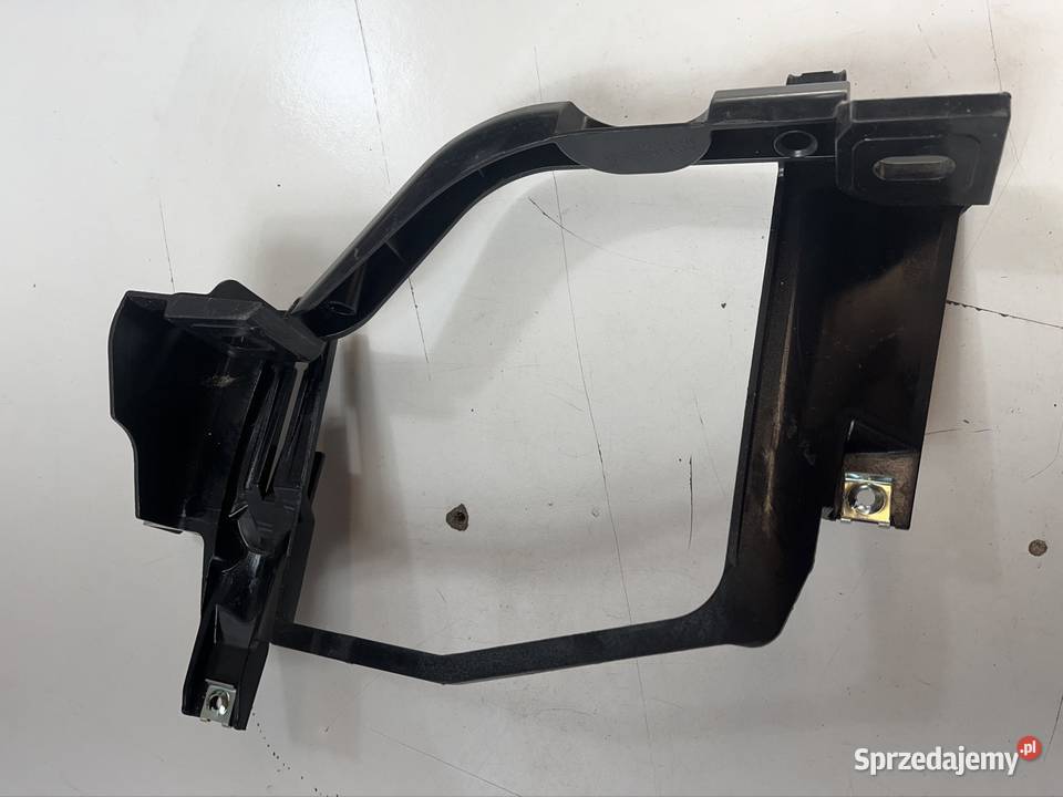 OKULAR MOCOWANIE LAMPY PRAWY PRZÓD BMW E60 E61 osobowe Tarnowo Podgórne sprzedam