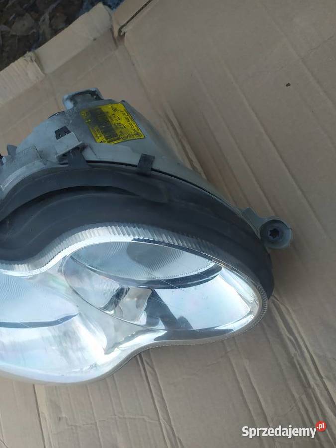 Mercedes cklasa w203 sedan kombi lampa lewa łódzkie Ksawerów