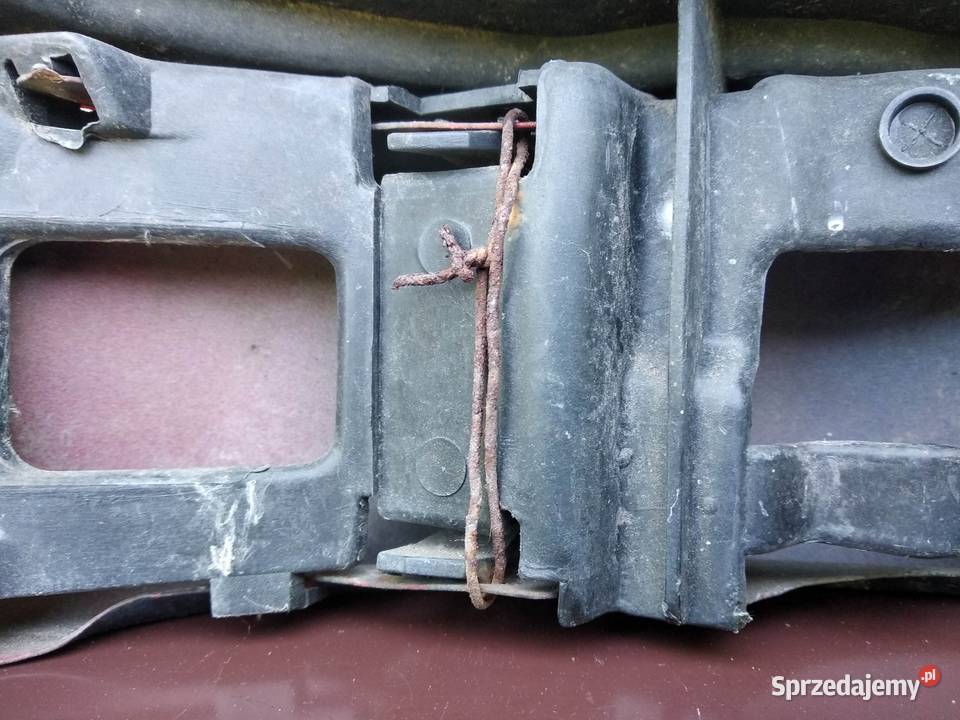 Toyota Carina E T19 sedan lampa tył tylna prawa