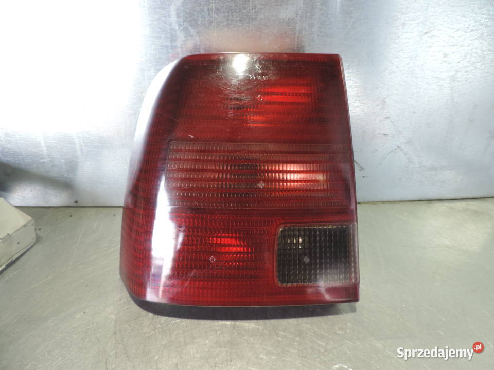 VW PASSAT B5 LAMPA LEWY TYŁ SEDAN lewe