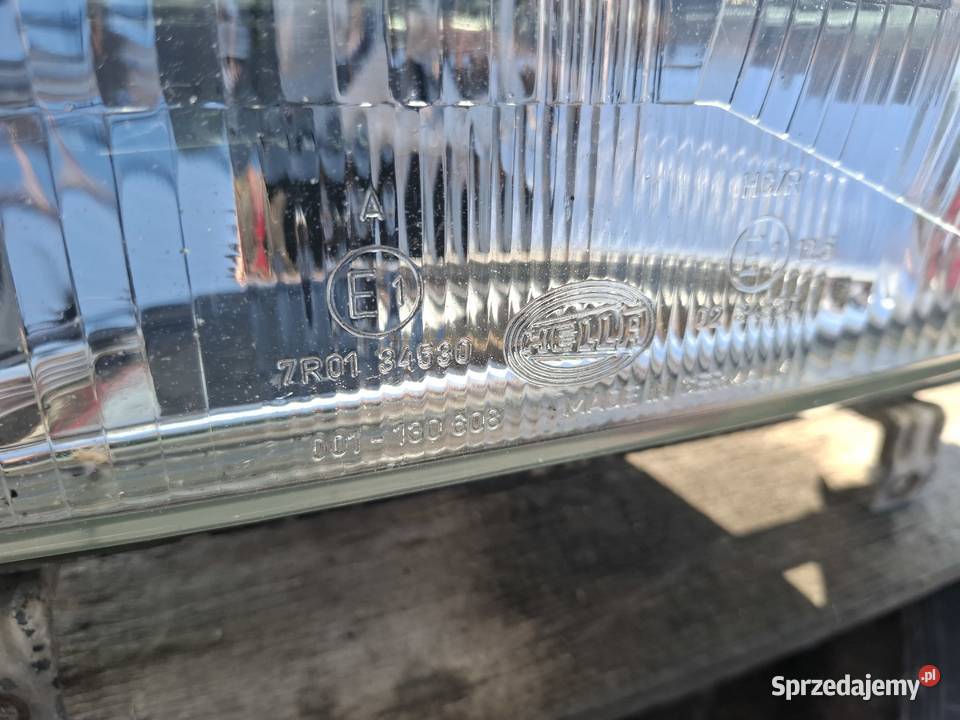Lampa Prawa Przód Volkswagen LT 28 Stary Hella osobowe Wisznice