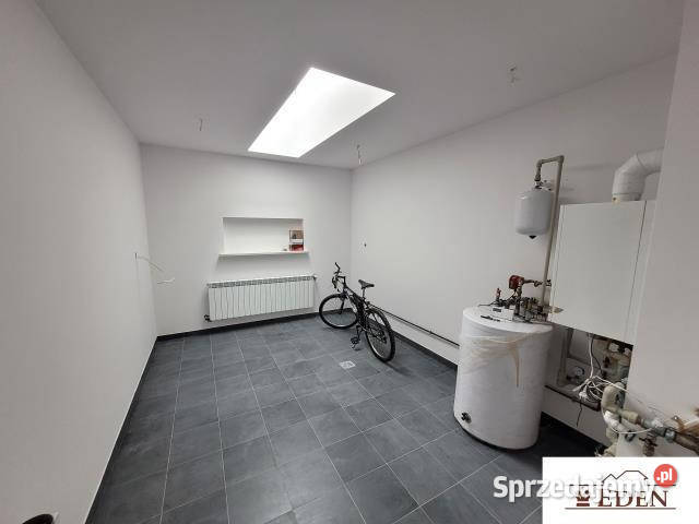 Dom wolnostojący 260m2 Łazy sprzedam
