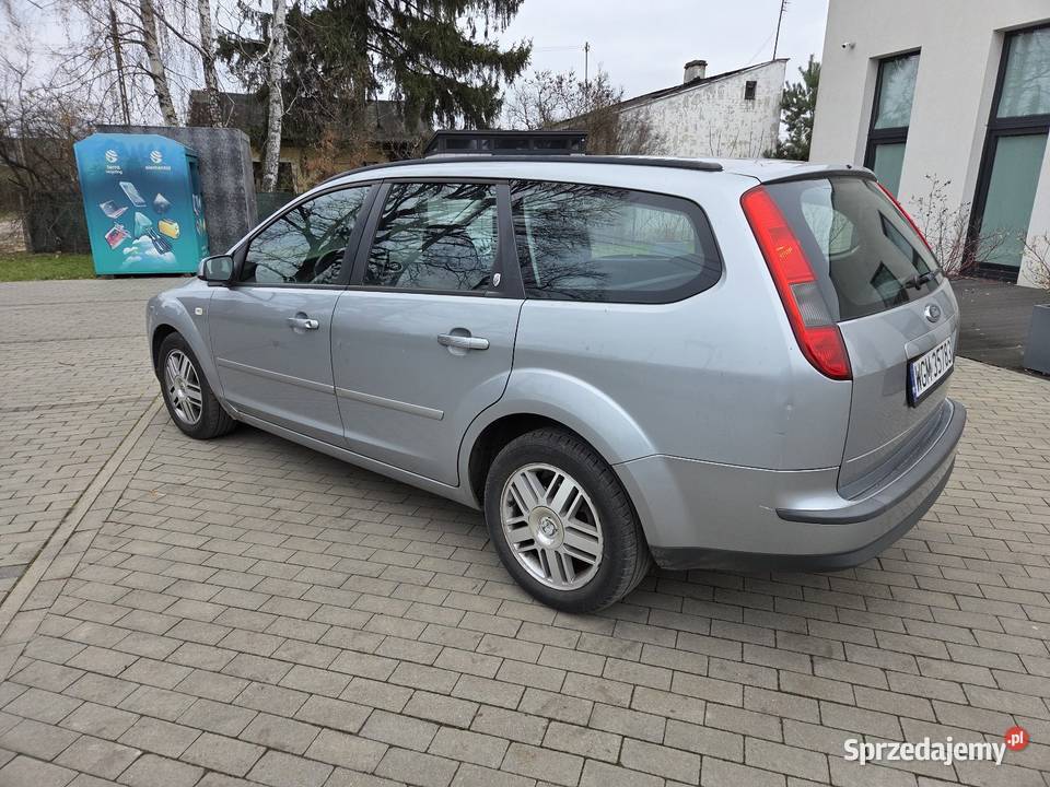 Ford Focus II Ghia 16 benzyna