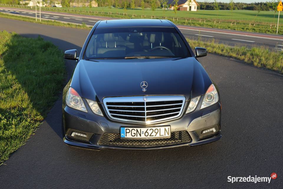 MercedesBenz Klasa E W212 55 Mercedes Benz E550 szary Gniezno