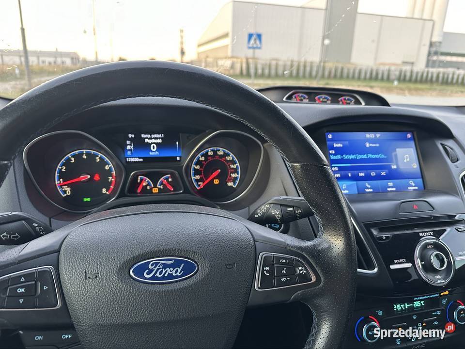 Ford Focus RS wielofunkcyjna kierownica Motoryzacja